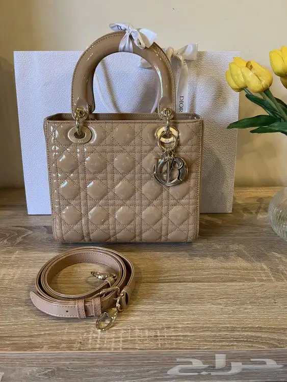 شنطة نسائية 0