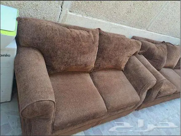 كنب ومكتبتين تلفزيون مجانا لمن يحتاج لهم 0