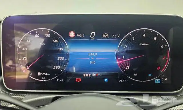 مرسيدس C200 موديل2024 6