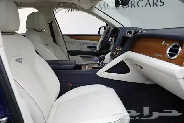 بنتلي بنتايقا ازور 2024 Bentley Bentayga Azure V8 8
