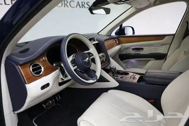 بنتلي بنتايقا ازور 2024 Bentley Bentayga Azure V8 7