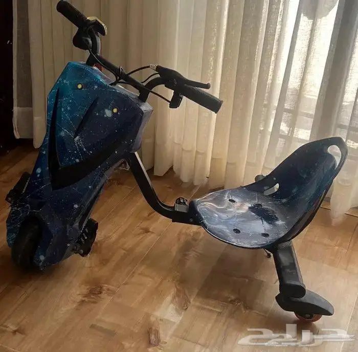 اسكوتر كهربائي نظيف جدا  و جديد سعر البيع 250 0