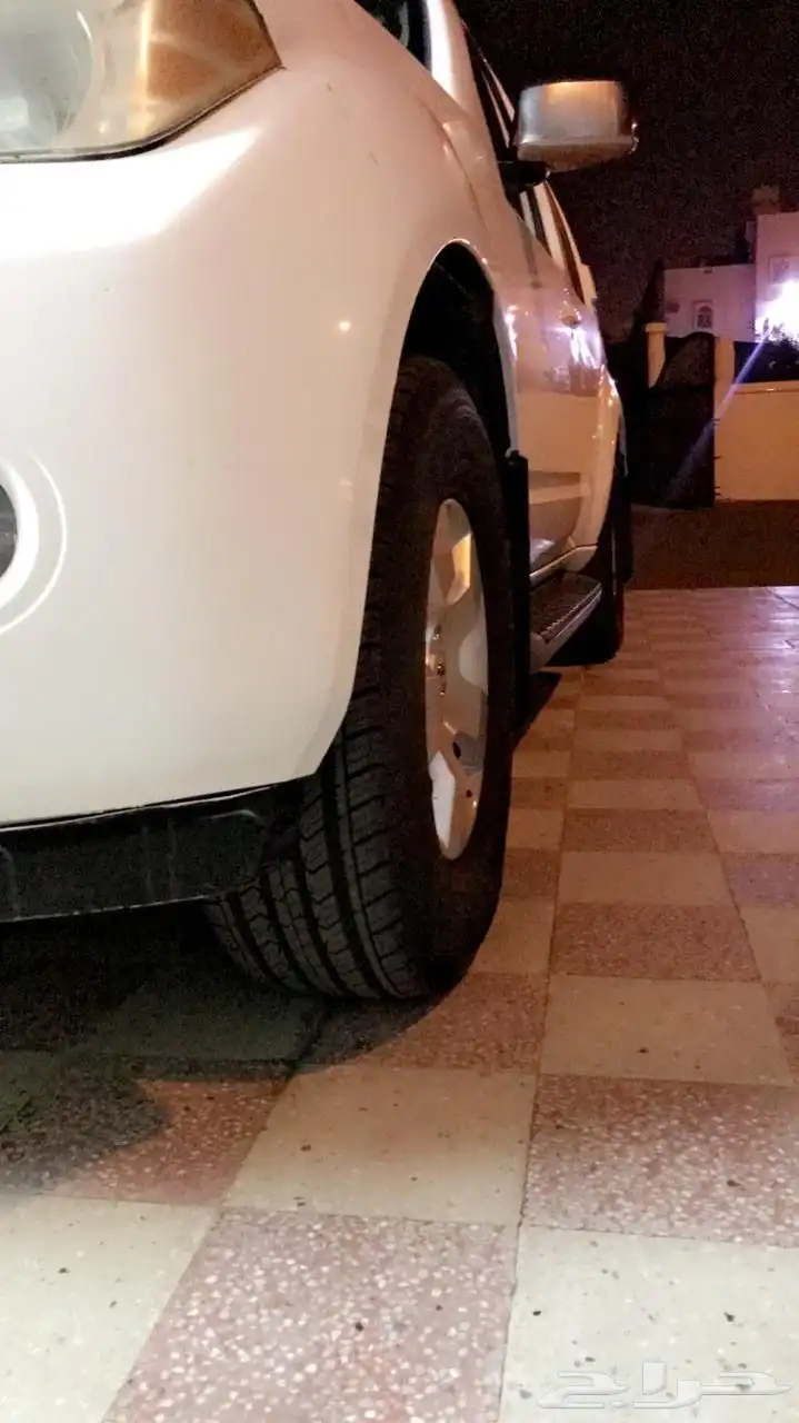 نيسان 7