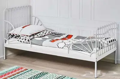 5 جلسات و طاوله و سرير اطفال و سرير ابيض بدون فرش 6