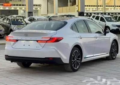 كامري ال اي هايبرد 1