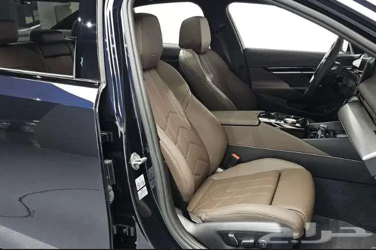 520i 2024 BMW 11
