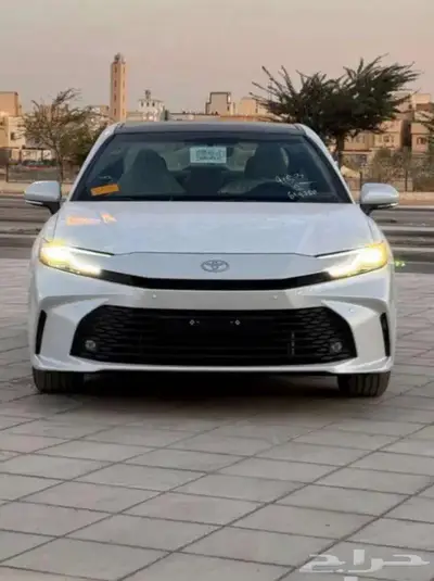 كامري ال اي هايبرد 0