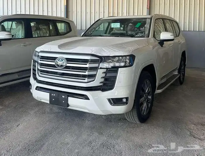 تويوتا لاندكروزر GXR4 2025 بنزين - وكيل عبداللطيف جميل 2