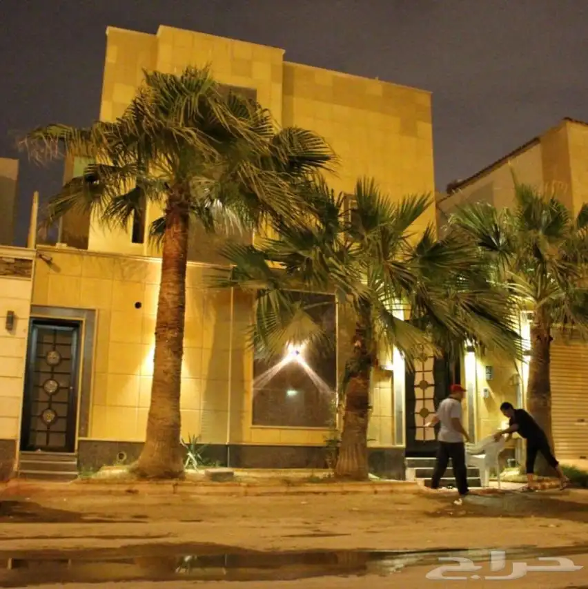 فيلا فاخرة للايجار حي الياسمين 0
