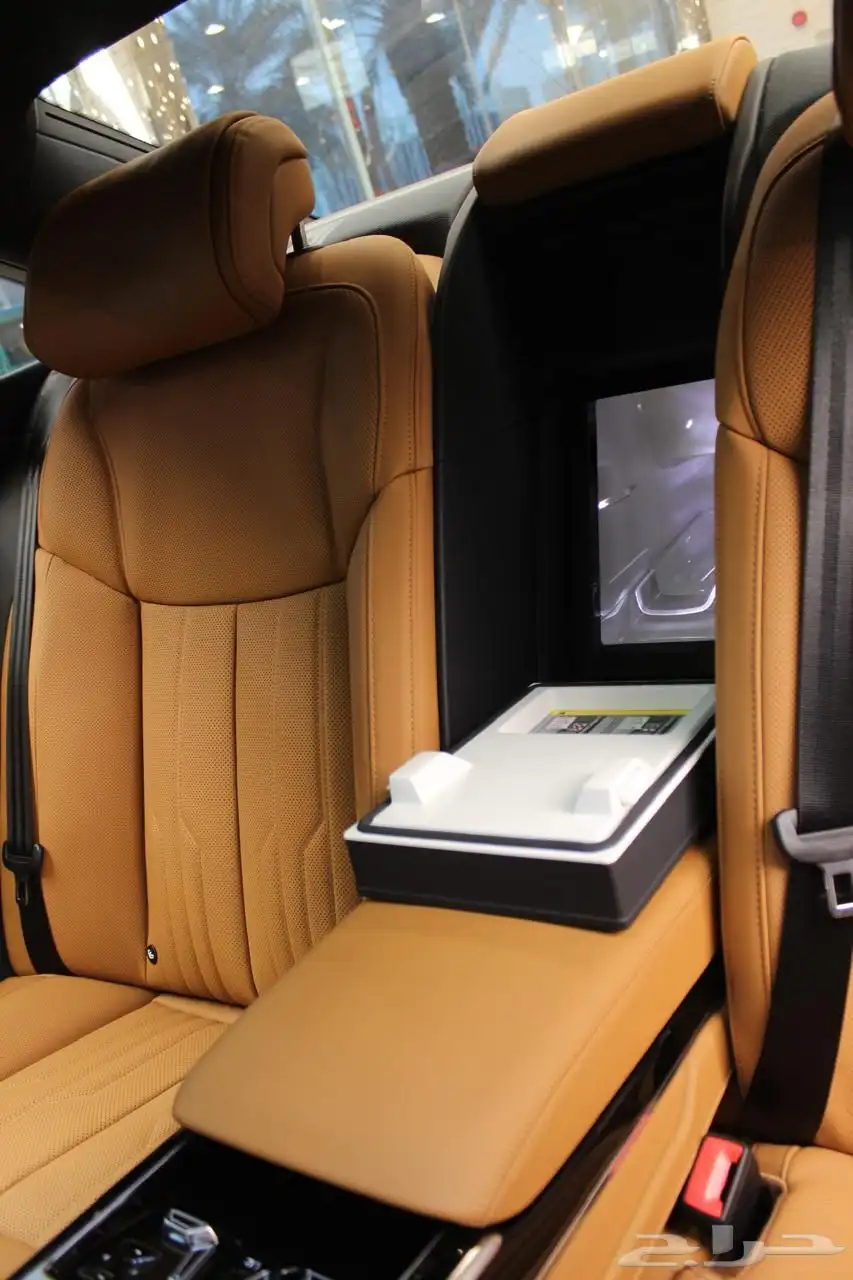 Audi A8L Chrome edition (full option) 2025 NEW 10