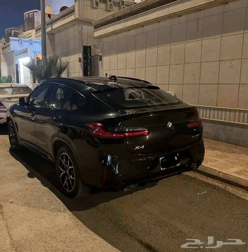 بي ام دبليو X4 2022 1
