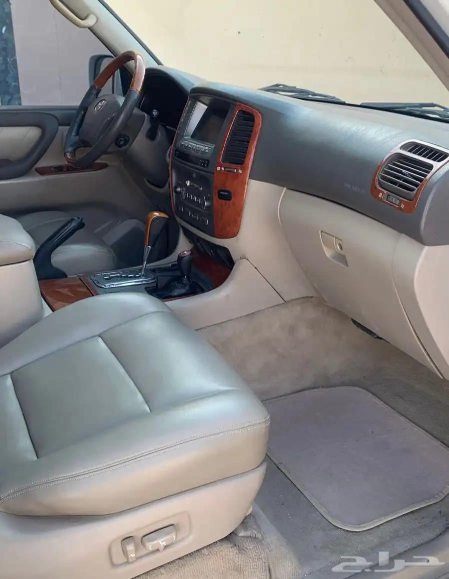 للبيع تويوتا لاندكروزر VX.R 2006 فل كامل 13