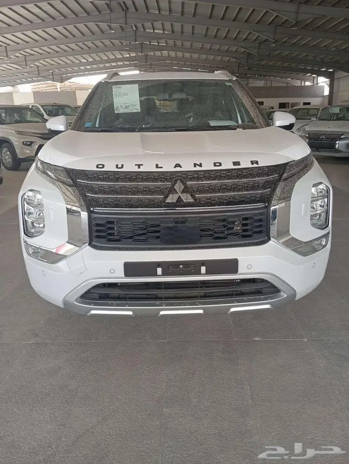 ميتسوبيشي اوتلاندر فل كامل 0