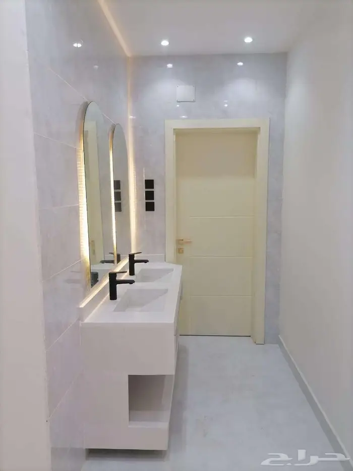 اثاث الاجار دور ارضي 6غرف صاله مطبخ 3حمامات اسكان جليل 10