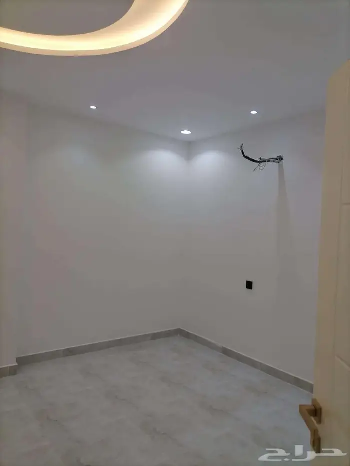 اثاث الاجار دور ارضي 6غرف صاله مطبخ 3حمامات اسكان جليل 3