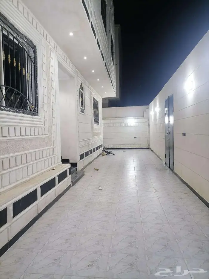 اثاث الاجار دور ارضي 6غرف صاله مطبخ 3حمامات اسكان جليل 0