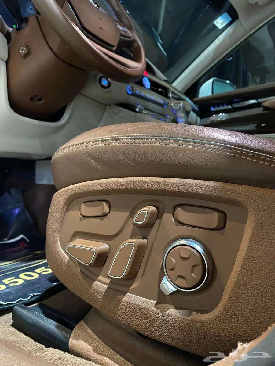 جينسس G90 2020 عداد 78000 ألف 17