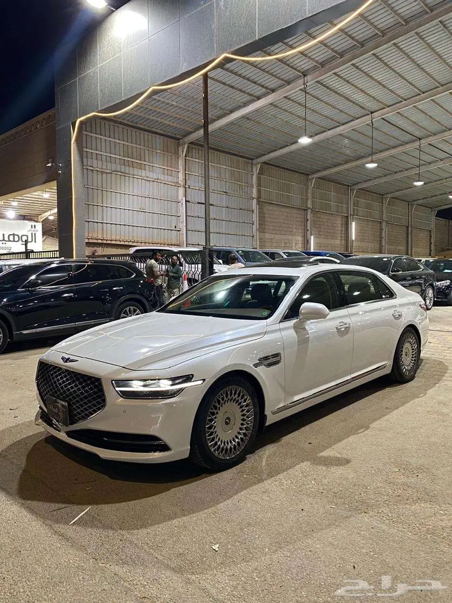 جينسس G90 2020 عداد 78000 ألف 1