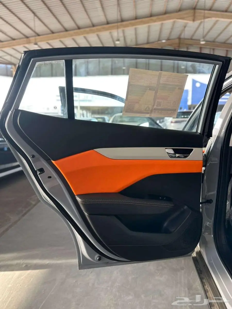 دونج فينج شاين E1 2025 13