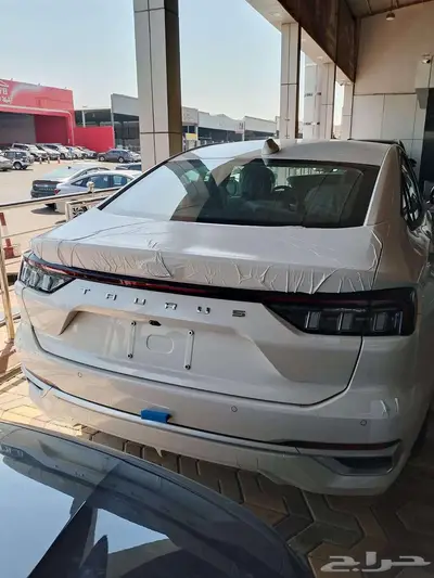 فورد تورس ترند 2025 كاش و أقساط عن طريق البنوك 2