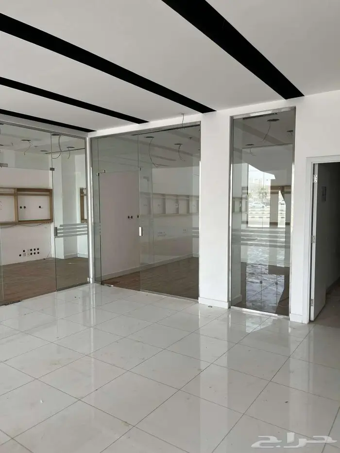 معرض للإيجار 2