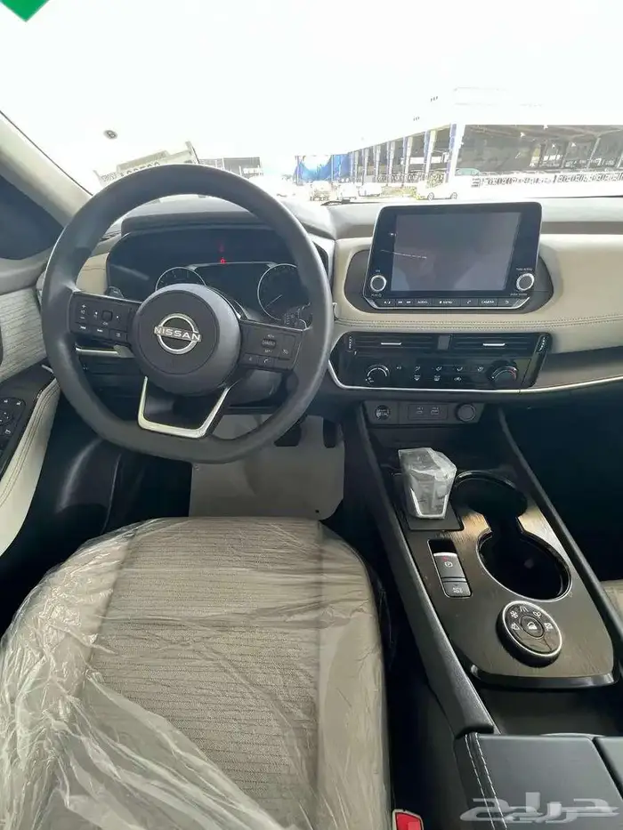 نيسان اكستريل ستاندر ونص فل 5 و7 مقاعد موديل 2025 3