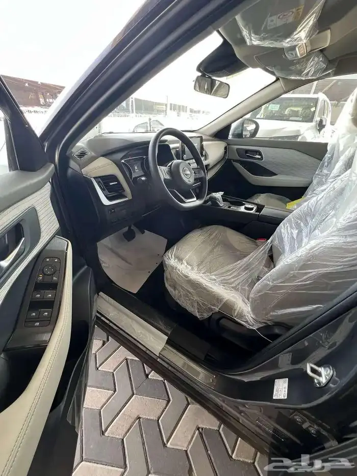 نيسان اكستريل ستاندر ونص فل 5 و7 مقاعد موديل 2025 7