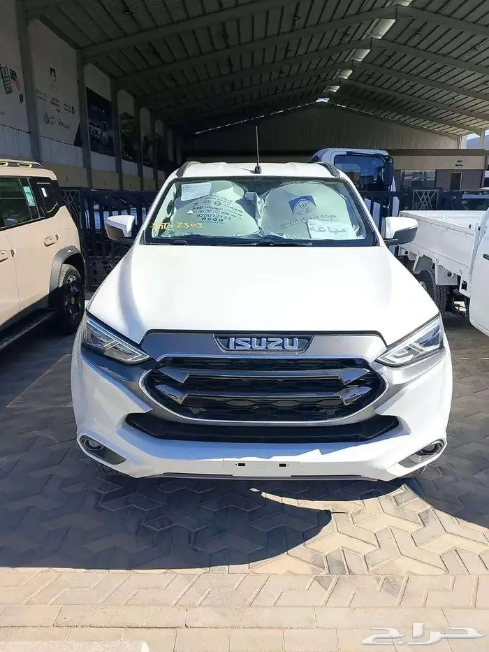ايسوزو MUX لميتد 2024 تشغيل مفتاح 0