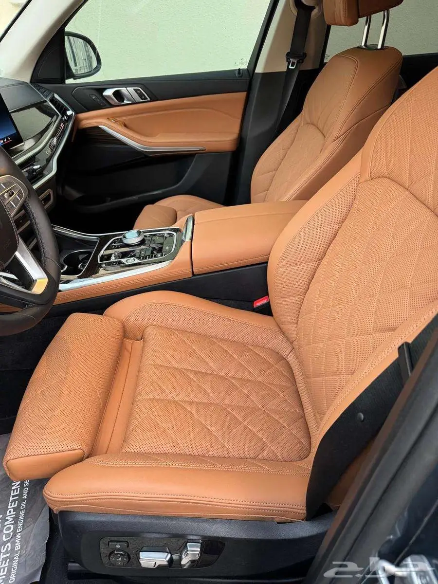 BMW X7 2024 فل كامل 14