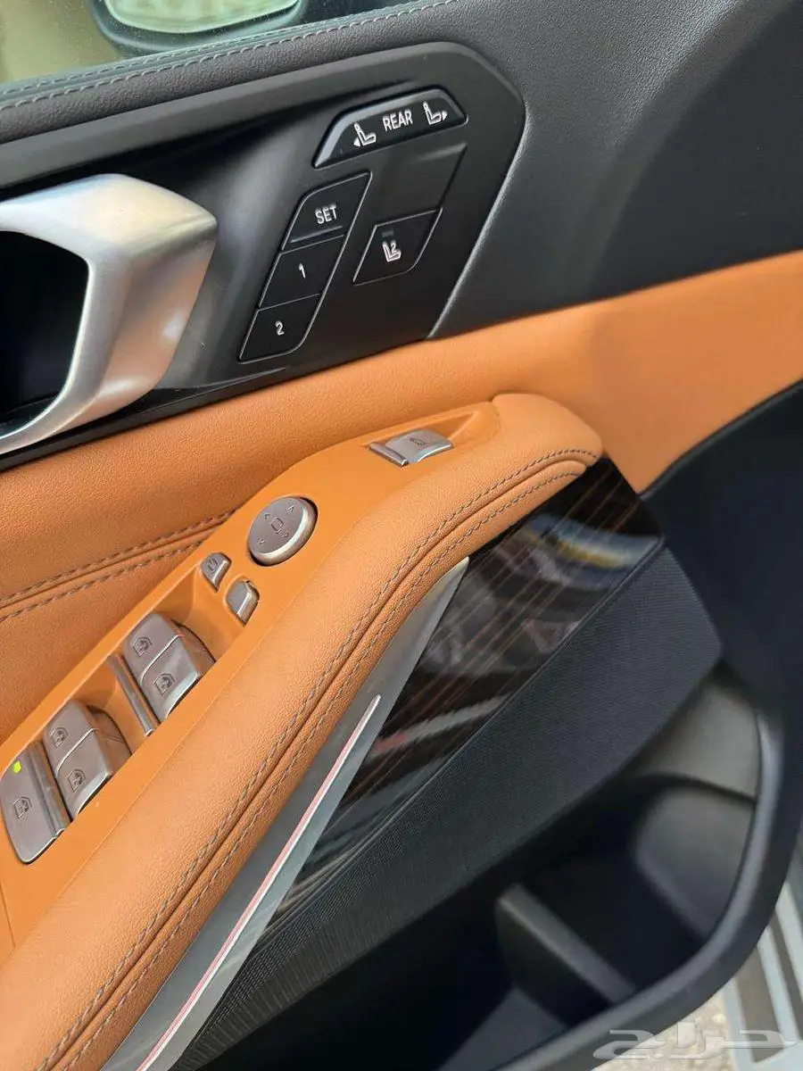 BMW X7 2024 فل كامل 12