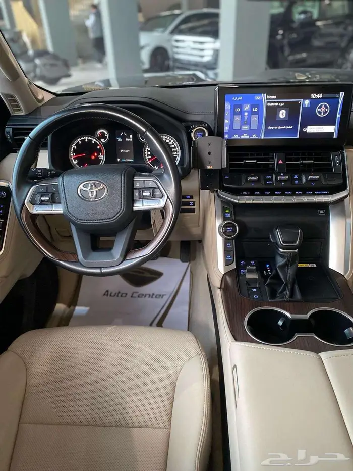 TOYOTA LAND CRUISER GXR TWIN TURBO 2022 BLACK 6