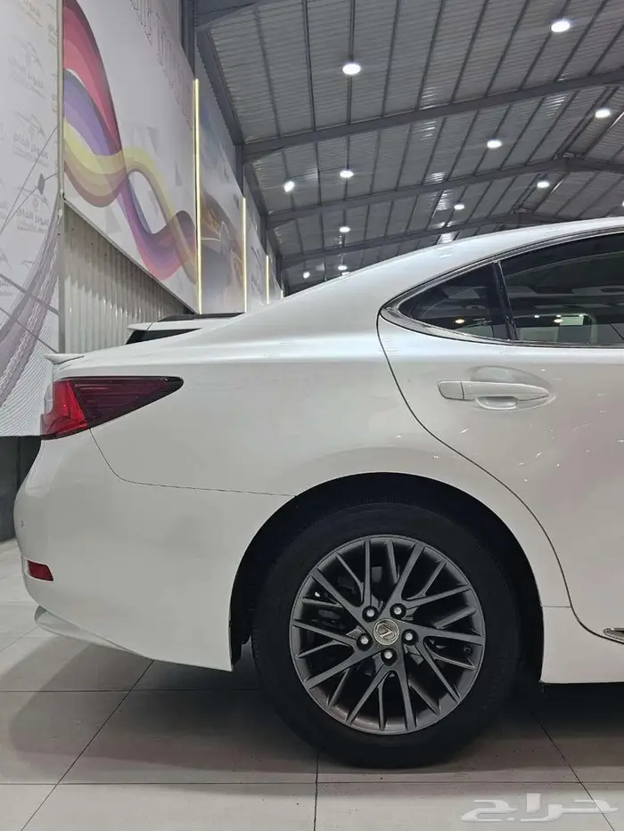 لكزس ES350 dd 2018 ( فل كامل أعلى فئه ) 6