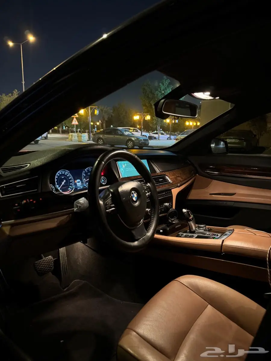 بي ام دبليو 730Li 2013 0