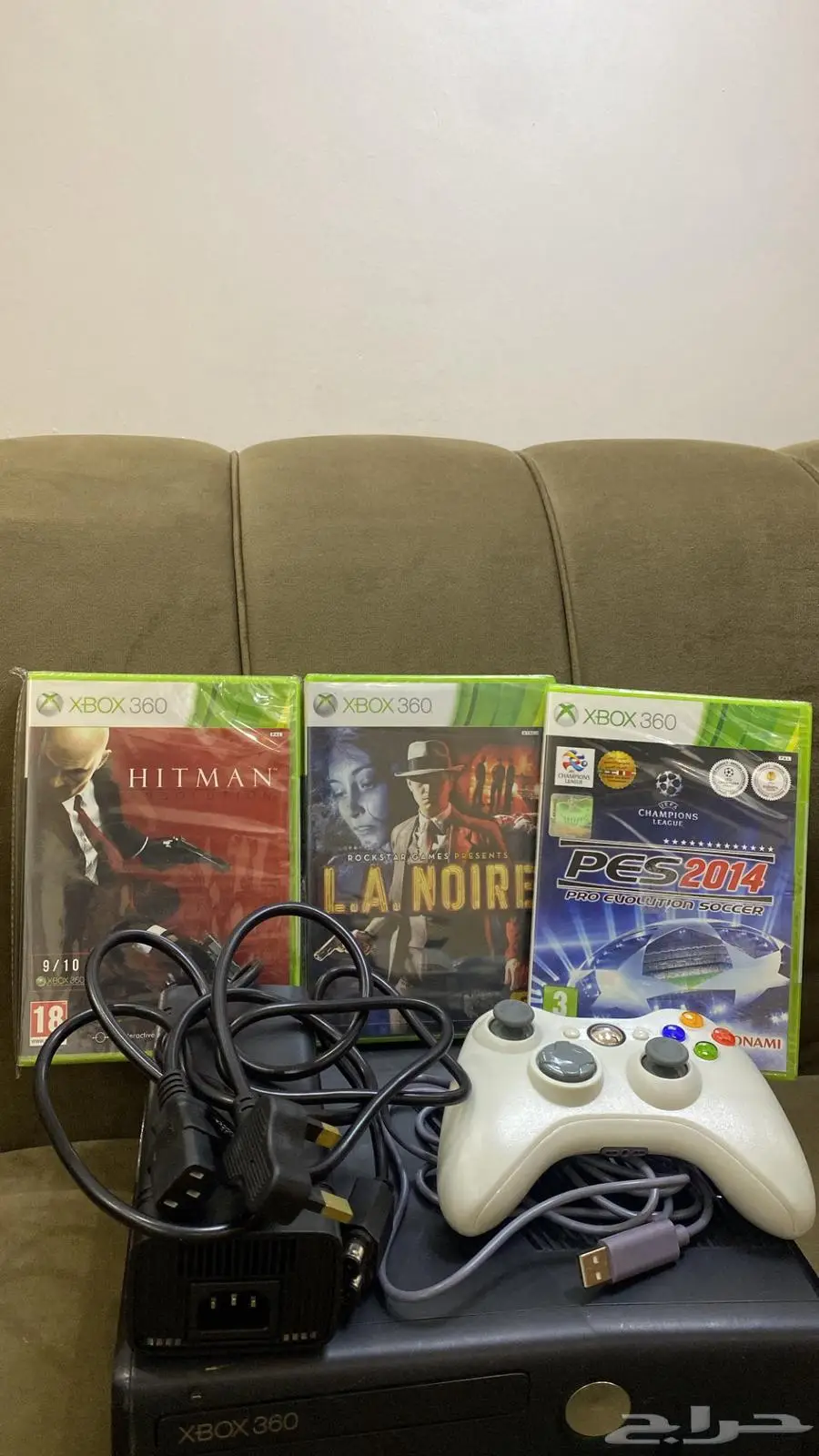 جهاز Xbox 360 نظيف جدا  ومع أشرطة جديدة 0
