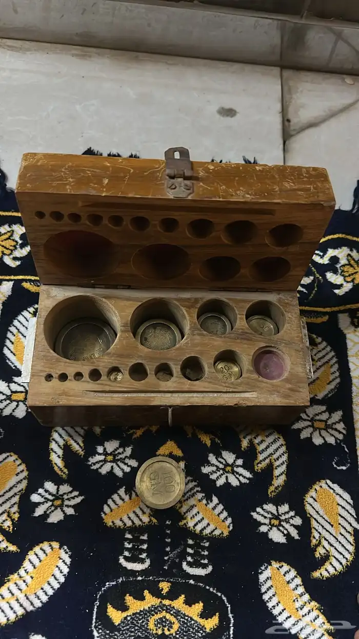 ميزان ومعه موازينه قديم تراثي 1