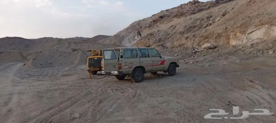 كمبريش كمبرسر كمبريشن بريشم لتكسير الصخور 2