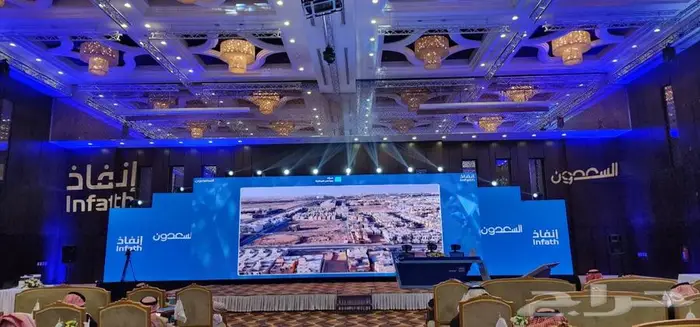تاجير شاشات B2 B3 LED إضاءات 2