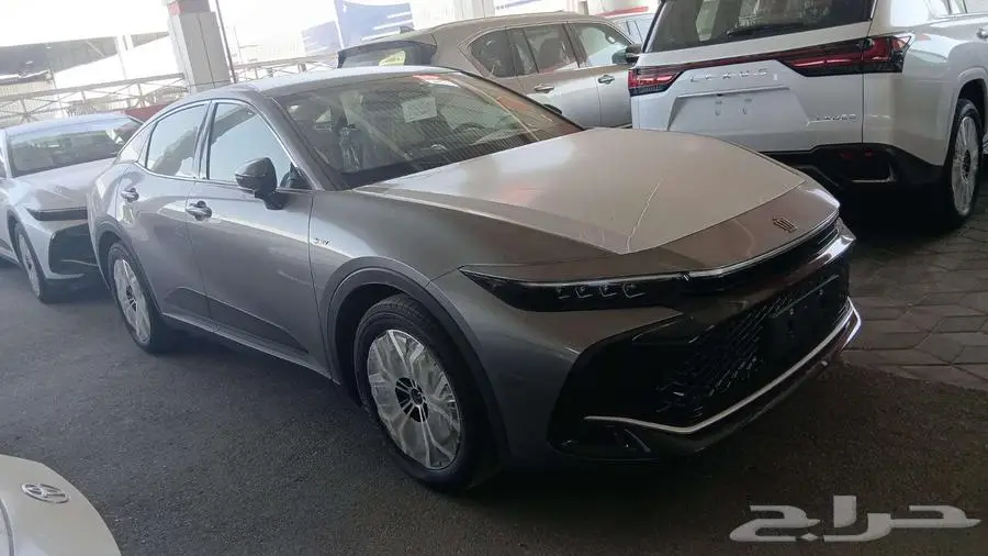 متوفركراون 2.5 بريميوم هايبرد 2026 1