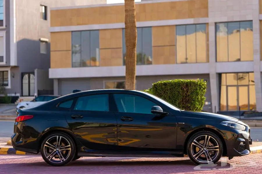BMW 218 M KIT 2024 اسود سعودي ممشي قليل 2