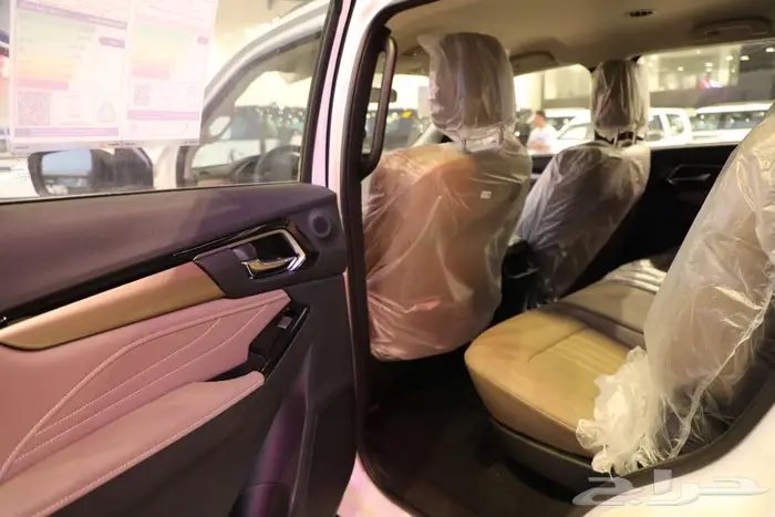 ايسوزو ام يو اكس فل كامل 2025 دبل كاش واقساط 10