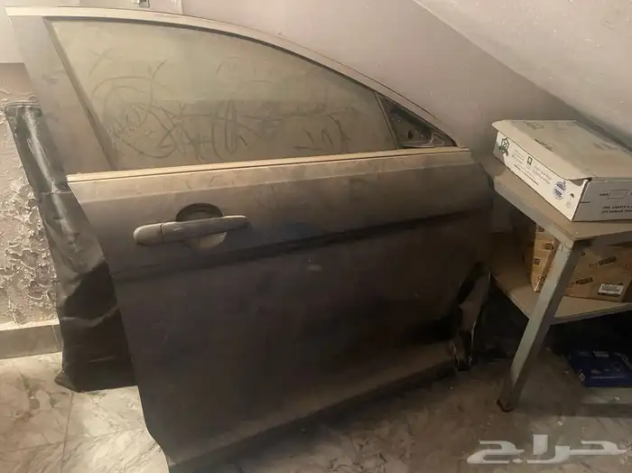 بأب راكب فورد تورس موديل 2015 وكالة جزاج بلد ديكور بلد اسود 1