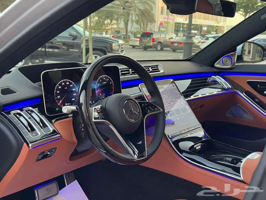 مرسيدس S580 مايباخ موديل 2025 6