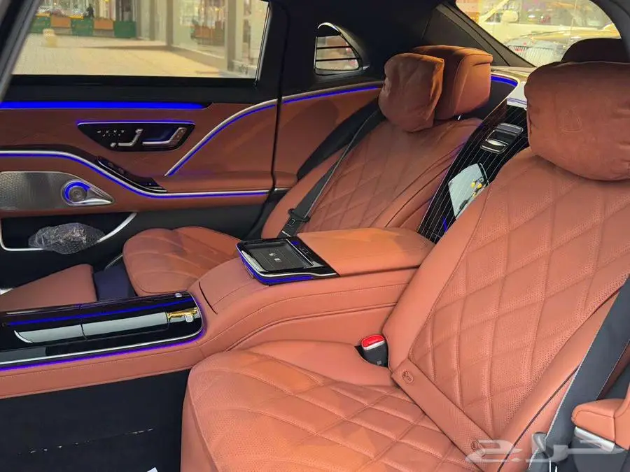 مرسيدس S580 مايباخ موديل 2025 9