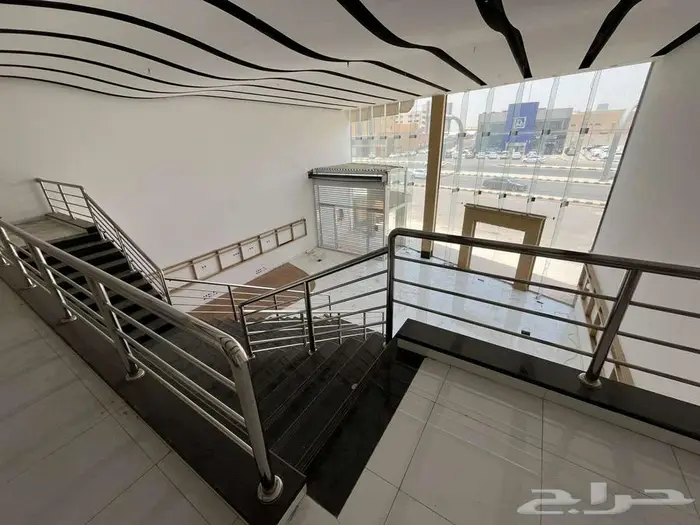 معرض للإيجار 5