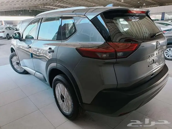 نيسان اكستريل ستاندر ونص فل 5 و7 مقاعد موديل 2025 2