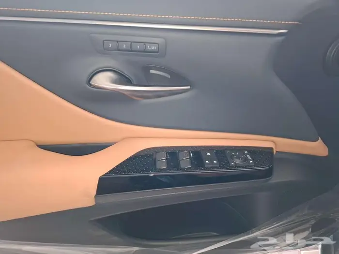 لكزس ES350 نص فل CC سعودي 2025 17