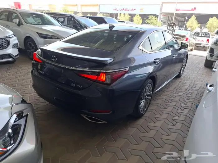 لكزس ES350 نص فل CC سعودي 2025 7