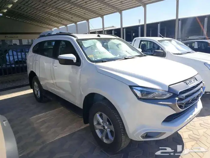 ايسوزو MUX لميتد 2024 تشغيل مفتاح 4