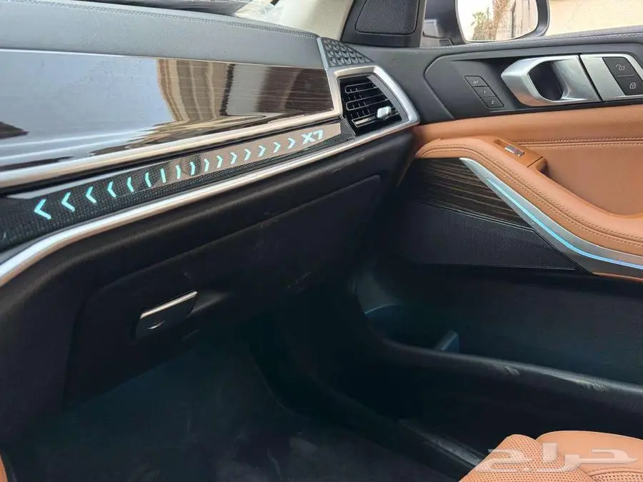 BMW X7 2024 فل كامل 16
