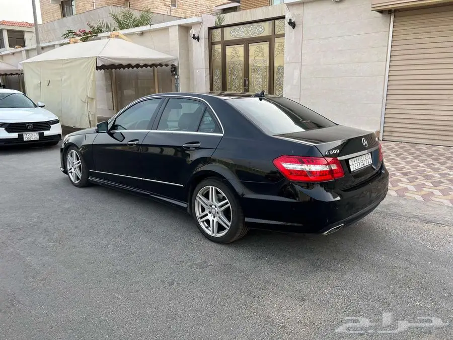 مرسيدس E300 6